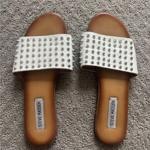 Steve Madden White and Brown Studded Sandals